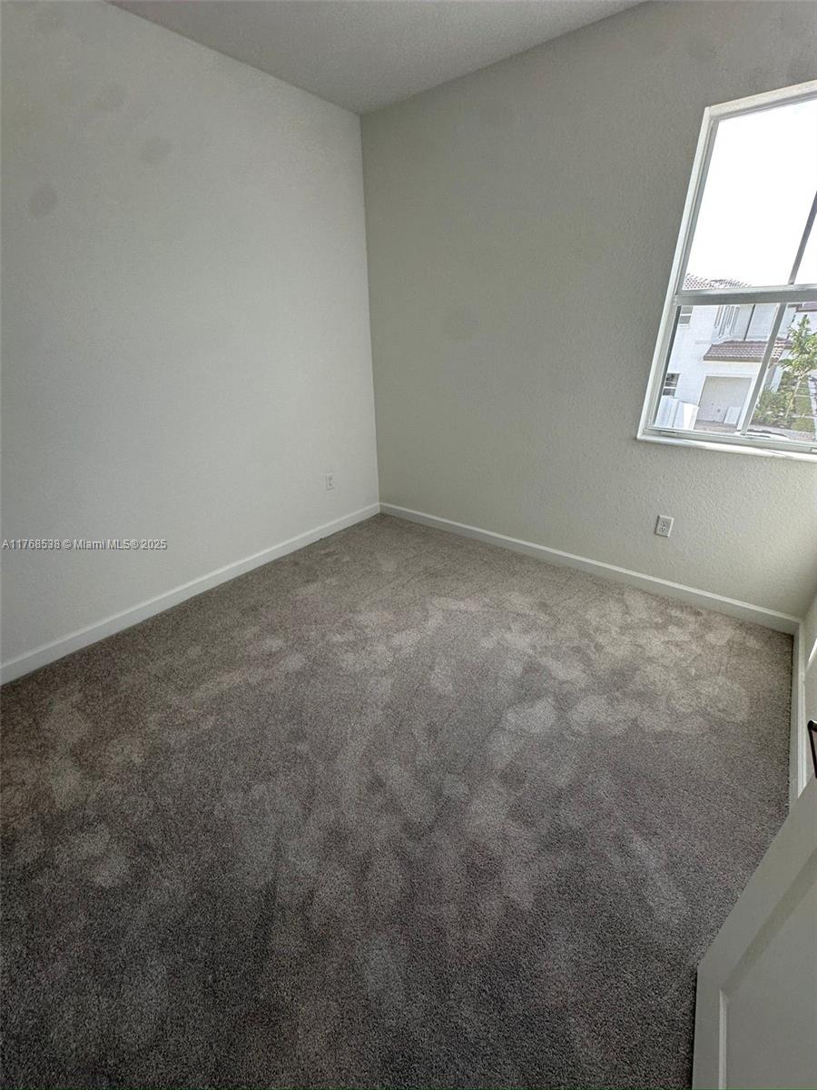 2848 Se 26 Ter 2848 Property Photo 9