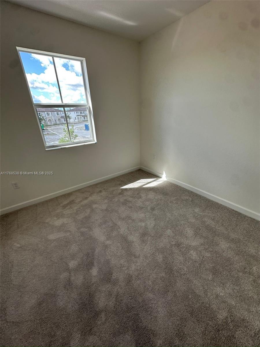 2848 Se 26 Ter 2848 Property Photo 14