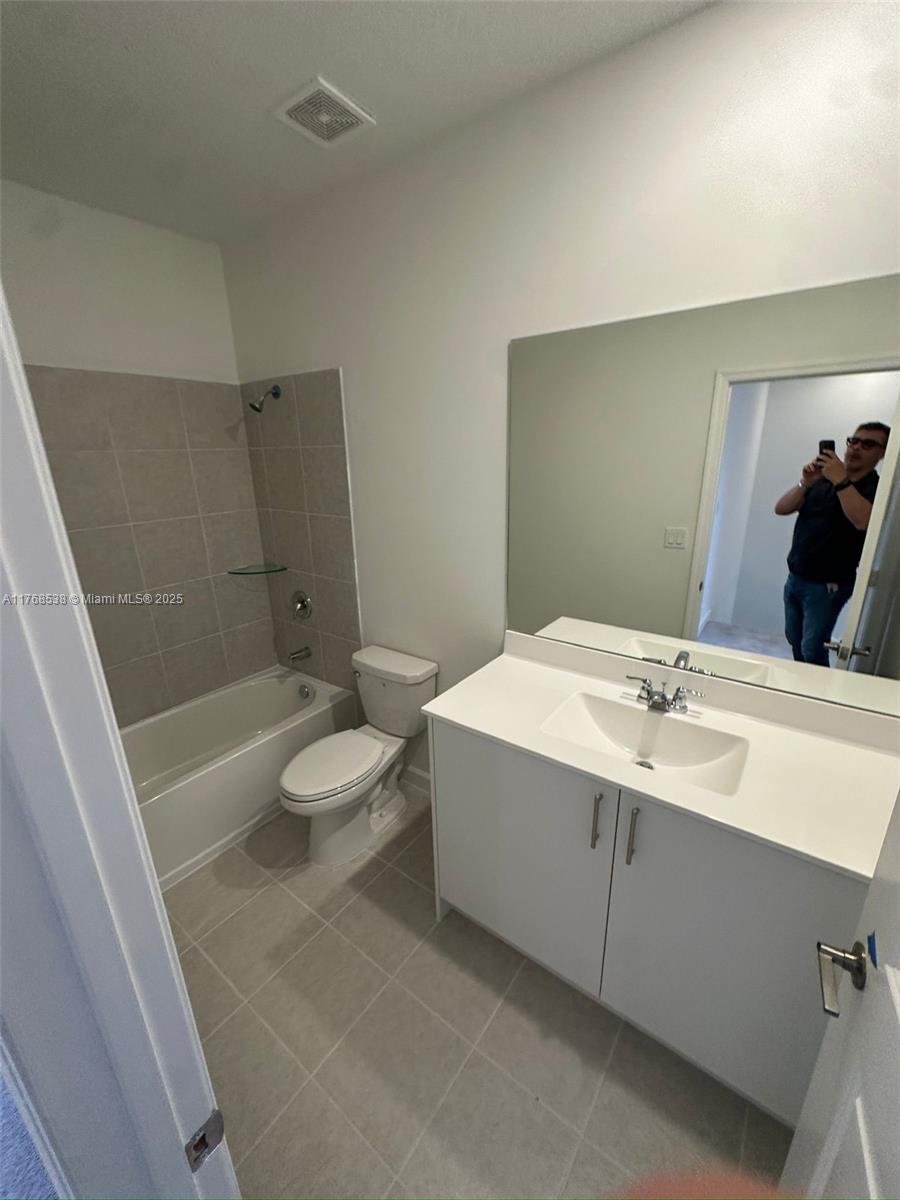 2848 Se 26 Ter 2848 Property Photo 30