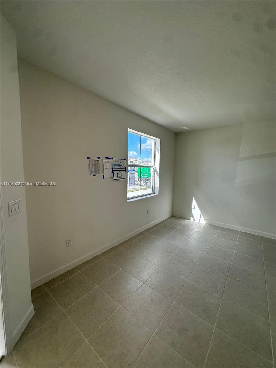 2848 Se 26 Ter 2848 Property Photo 38