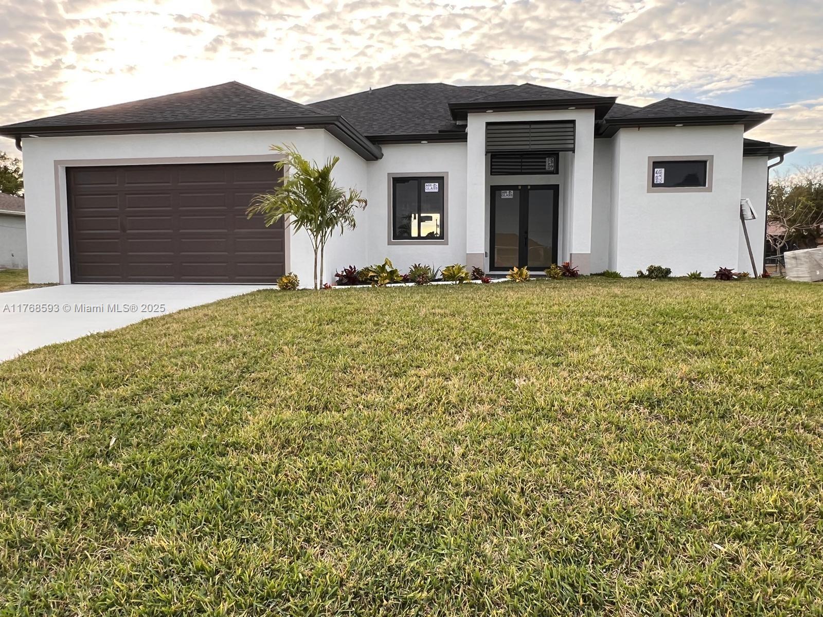 2122 NE 14th PL Property Photo 1