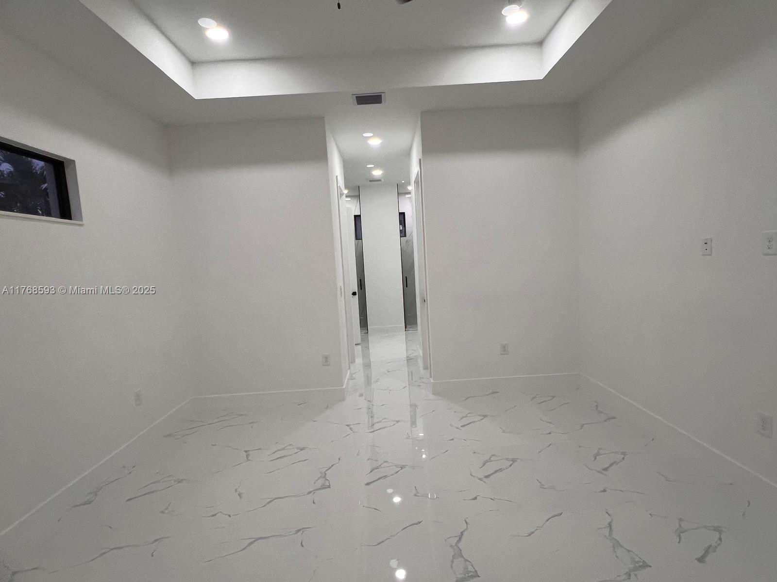 2122 Ne 14th Pl Property Photo 19