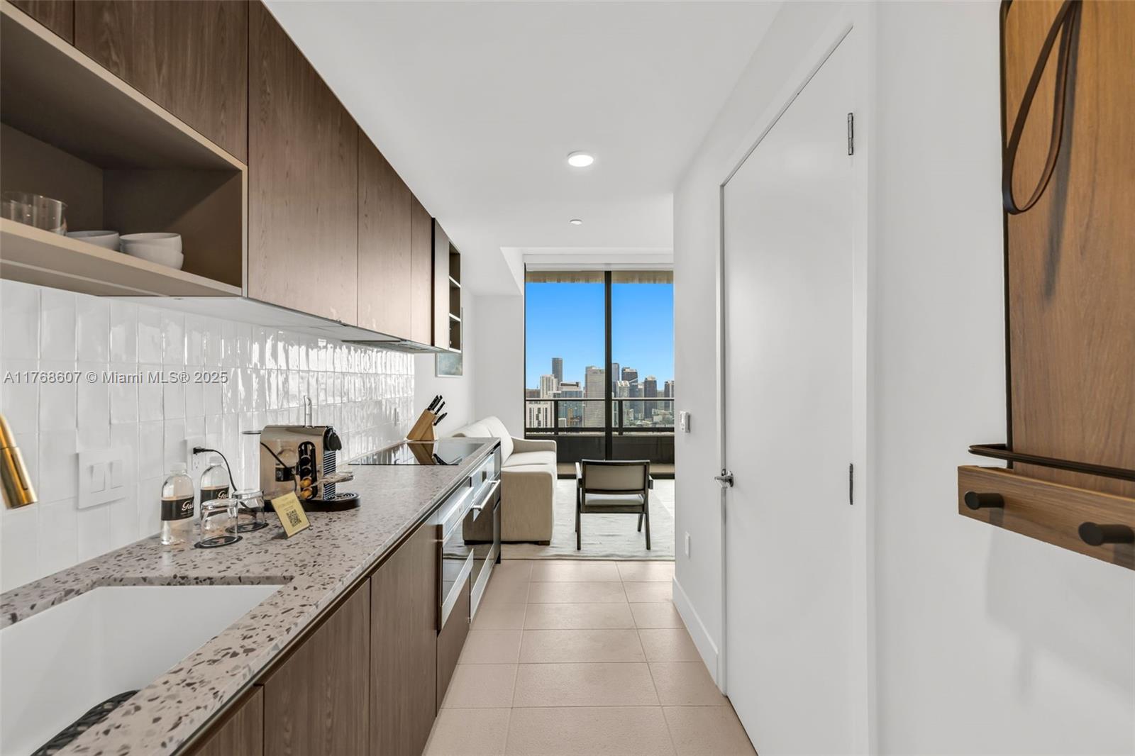 601 Ne 1st Ave Lph 4814 Property Photo 7