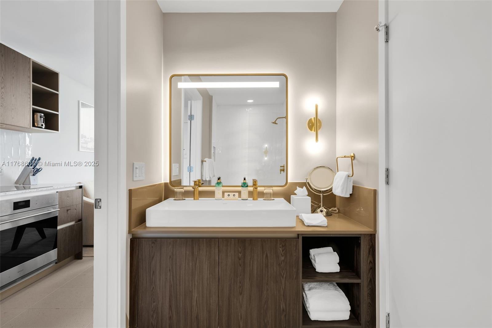 601 Ne 1st Ave Lph 4814 Property Photo 13