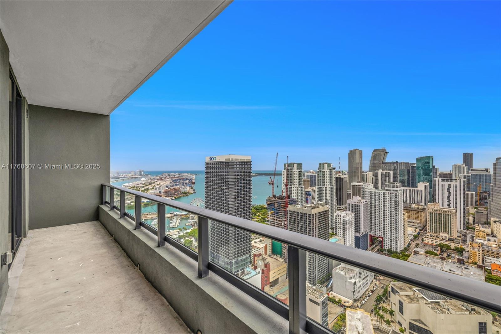 601 Ne 1st Ave Lph 4814 Property Photo 15