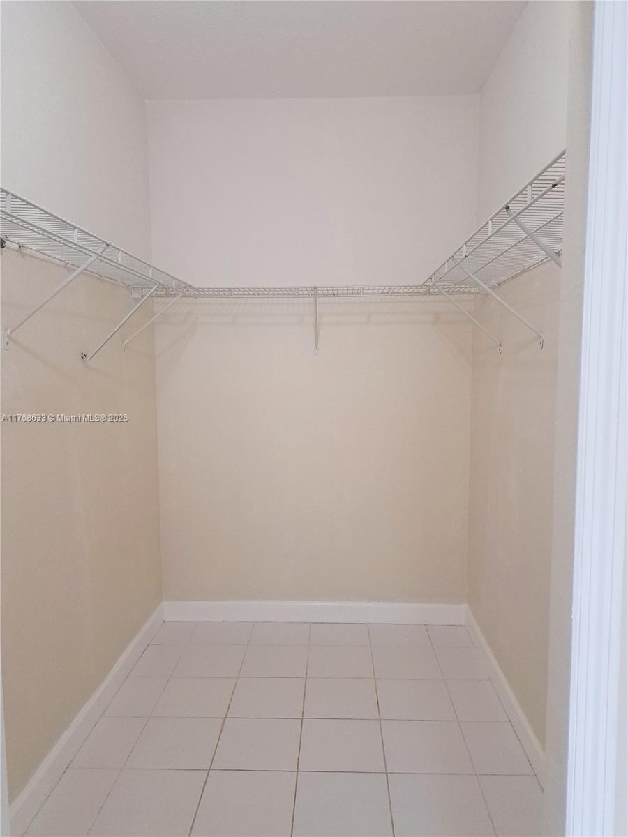 2731 Se 17th Ave 203 Property Photo 15