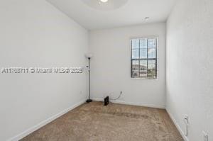 689 Sw 11th St Property Photo 11