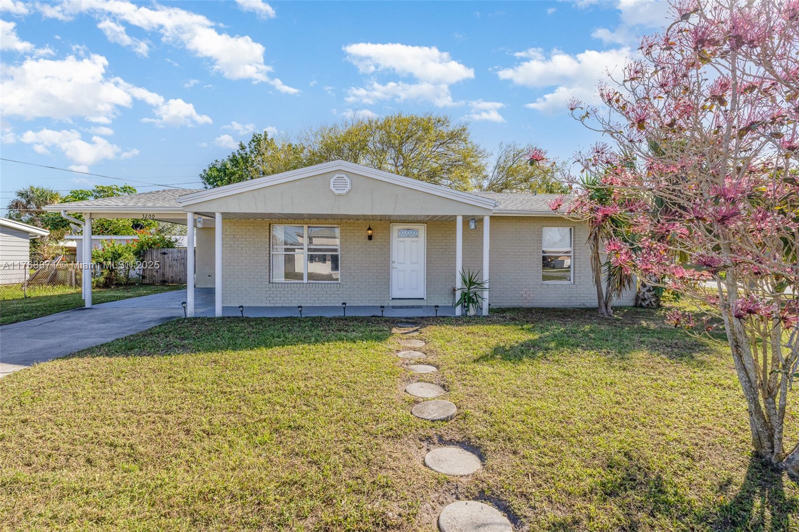 3200 Ideal Ave. Ne Property Photo