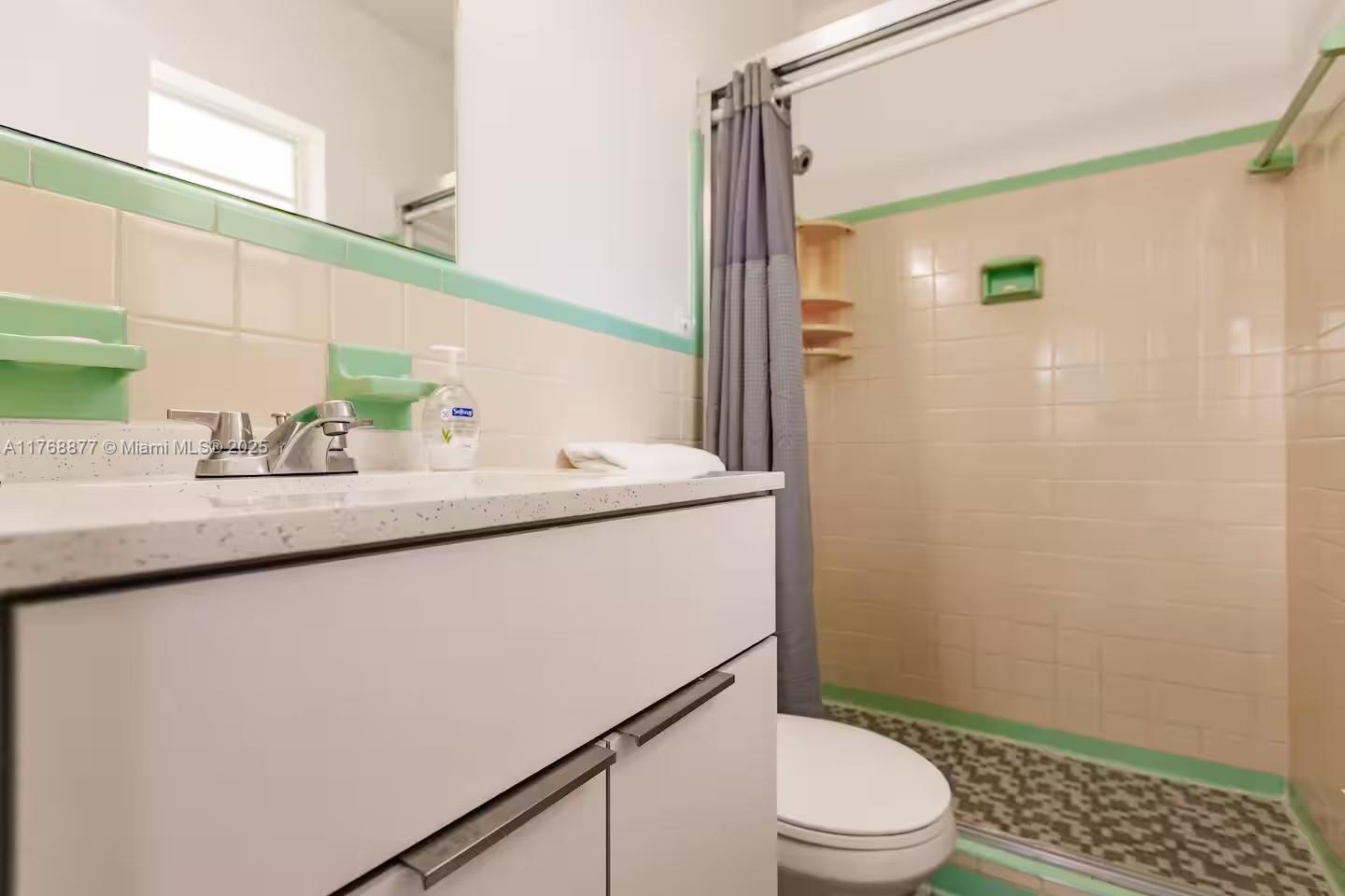 18825 Atlantic Blvd Property Photo 14