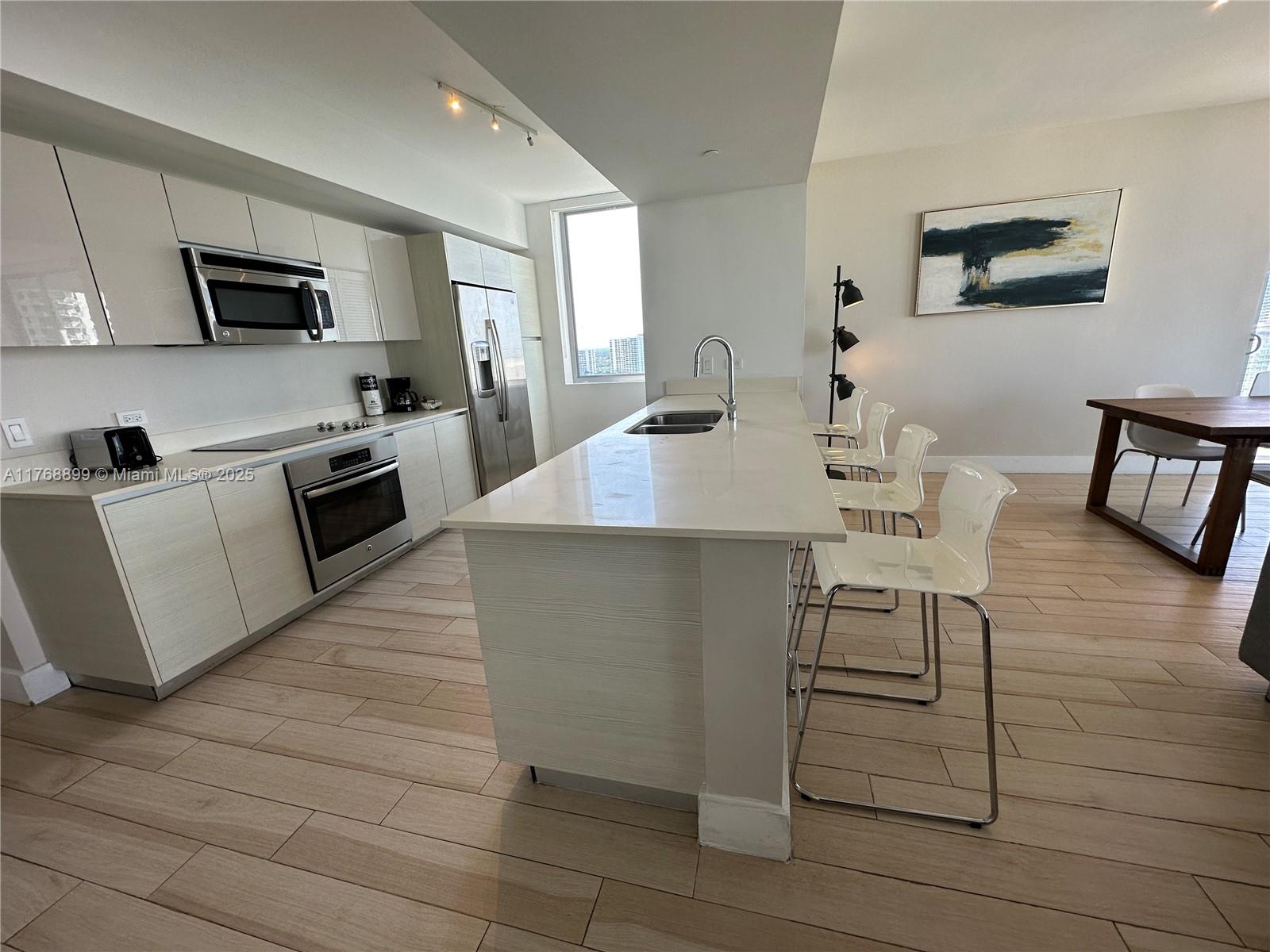2600 E Hallandale Beach Blvd T2202 Property Photo 11