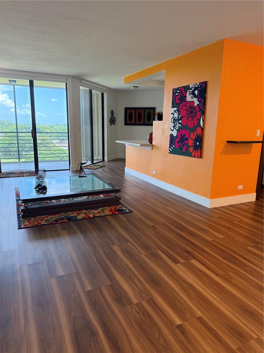 7300 Radice Ct 805 Property Photo 6