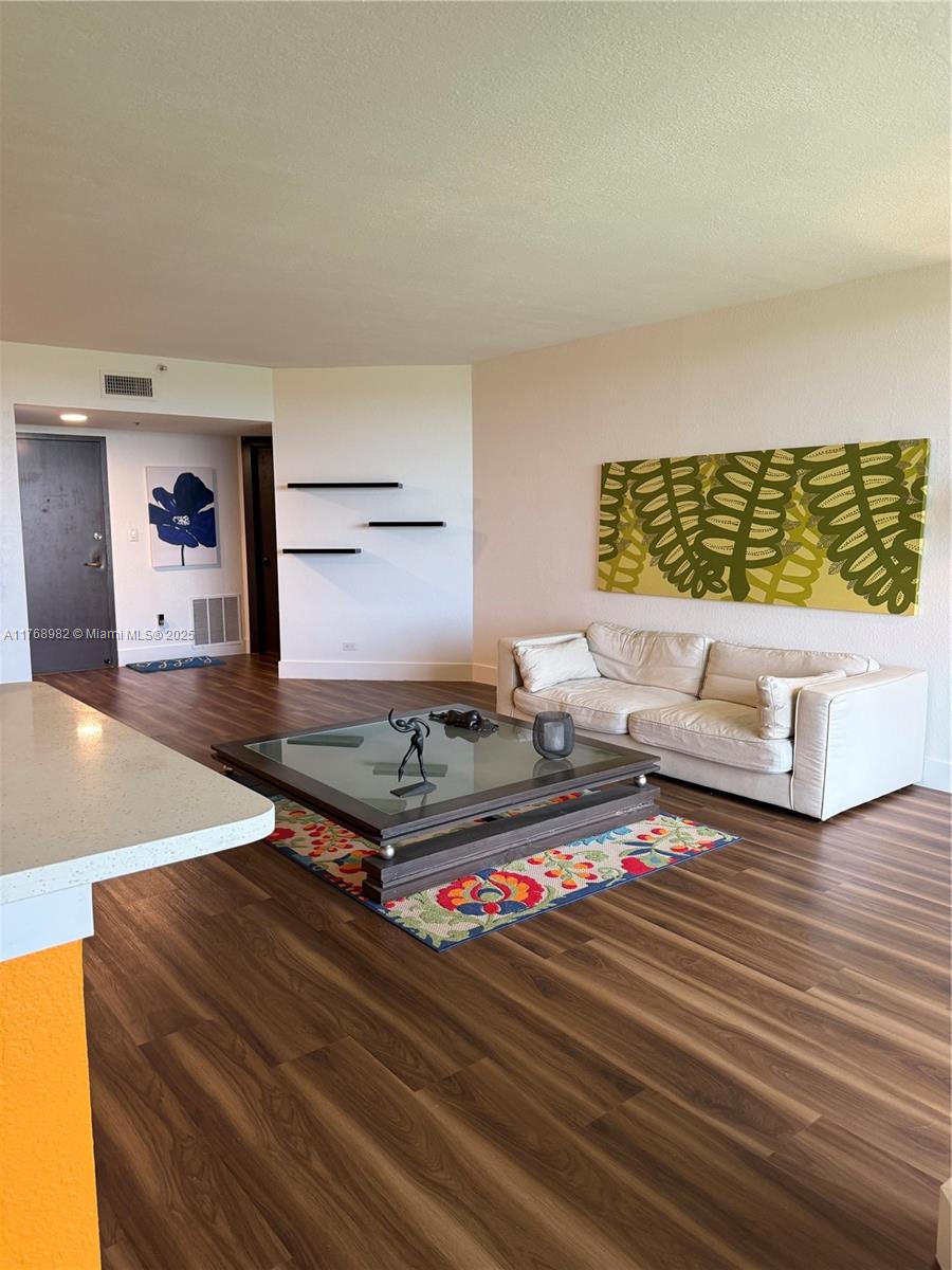 7300 Radice Ct 805 Property Photo 10