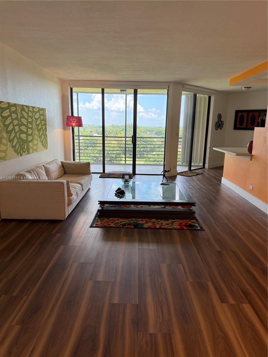 7300 Radice Ct 805 Property Photo 11