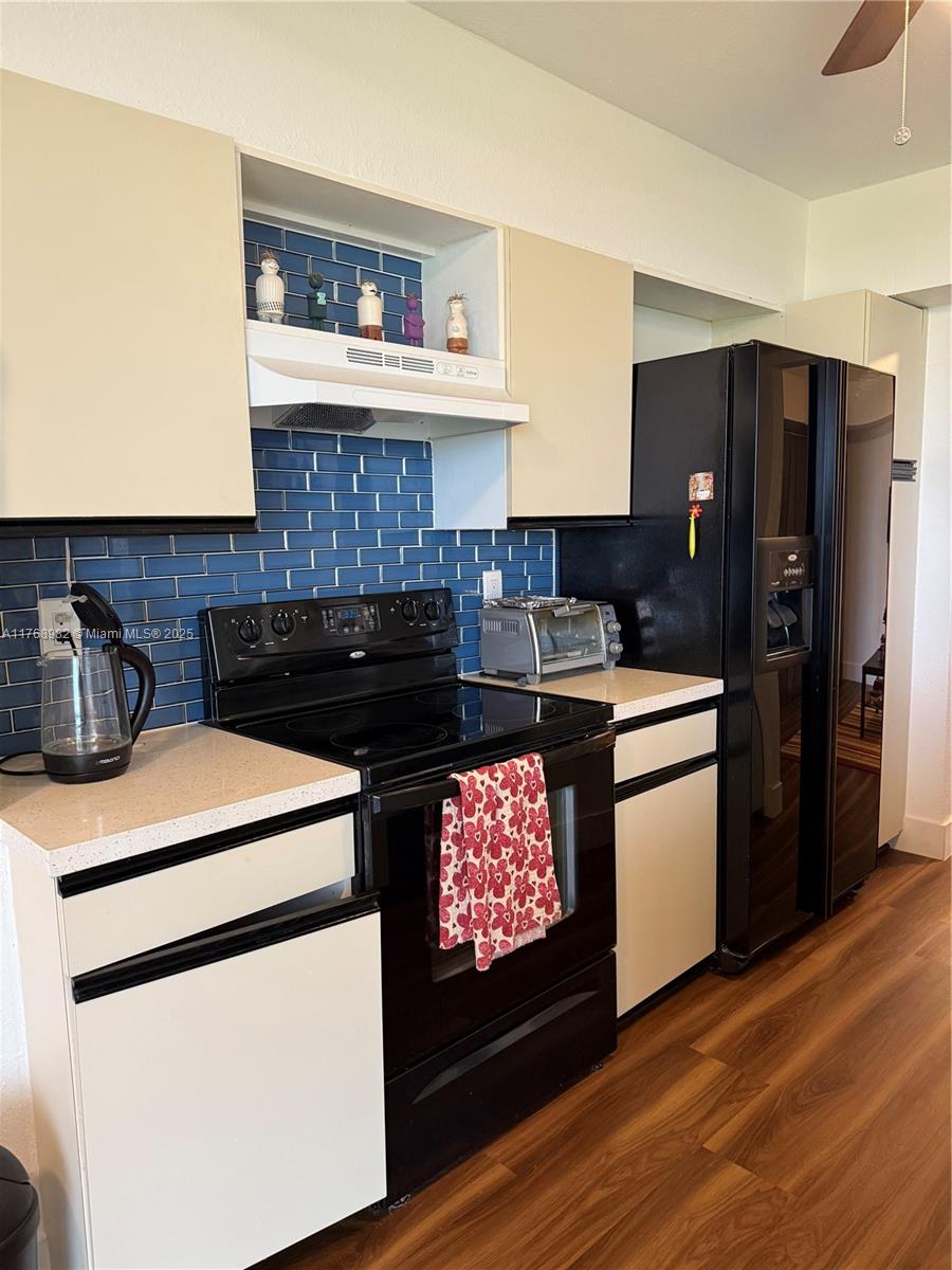 7300 Radice Ct 805 Property Photo 17