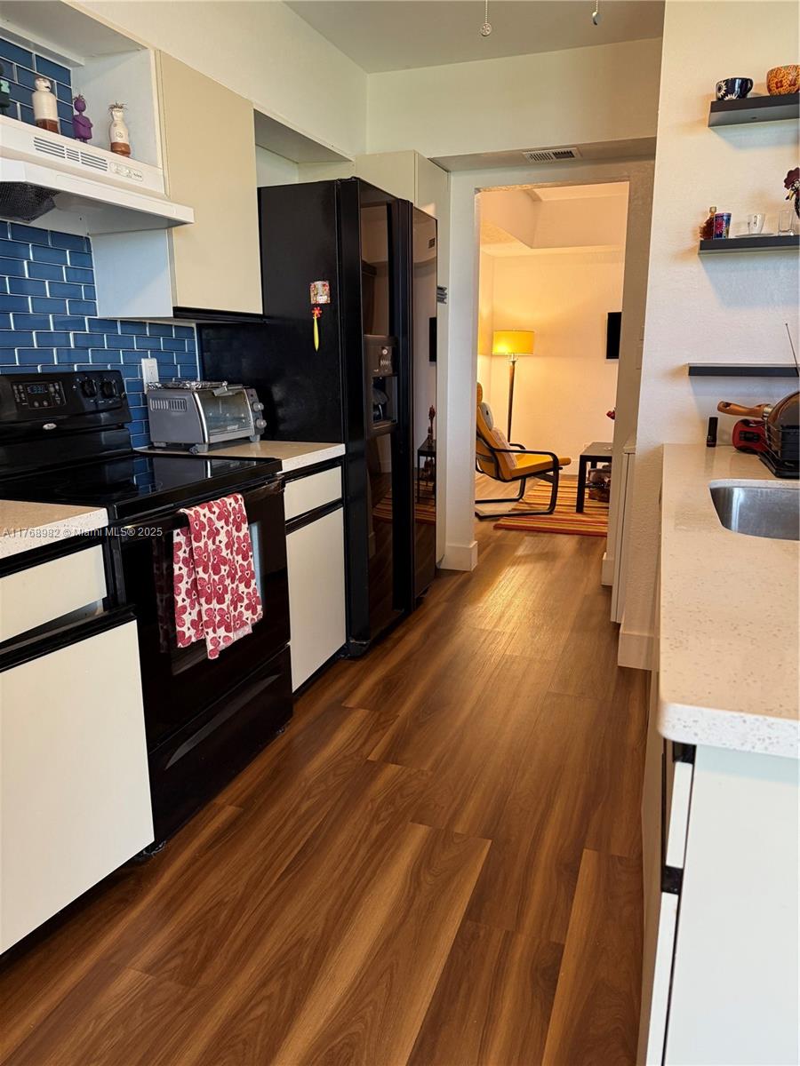 7300 Radice Ct 805 Property Photo 19