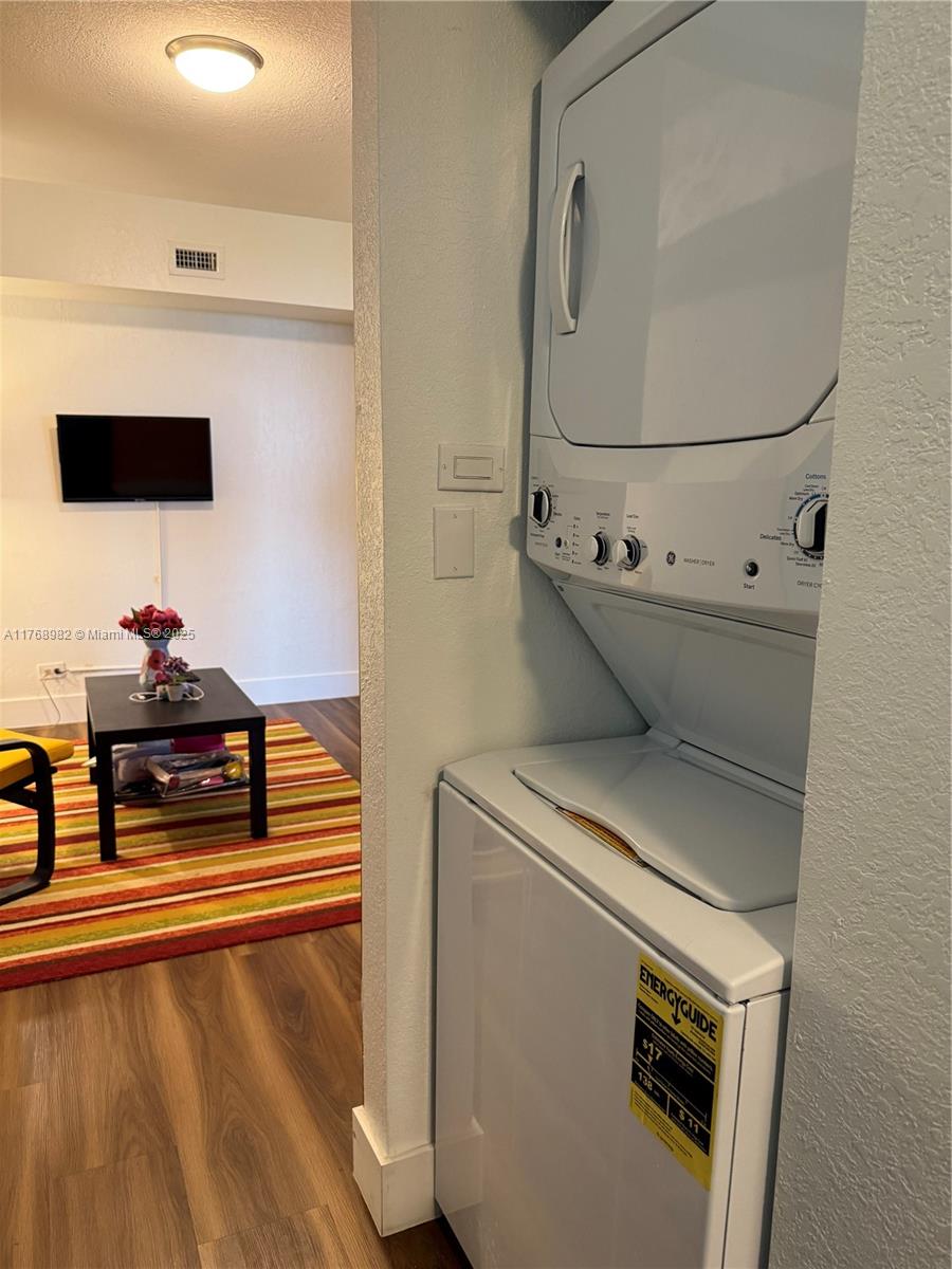 7300 Radice Ct 805 Property Photo 20