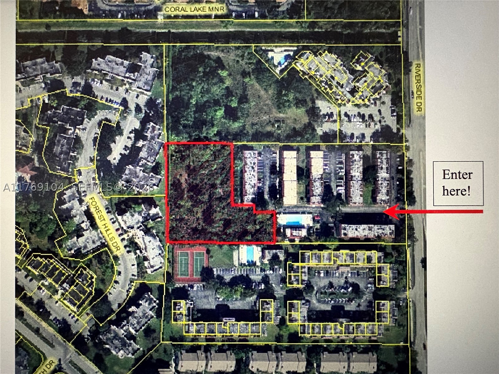 30xx Forest Hills Dr Property Photo 1