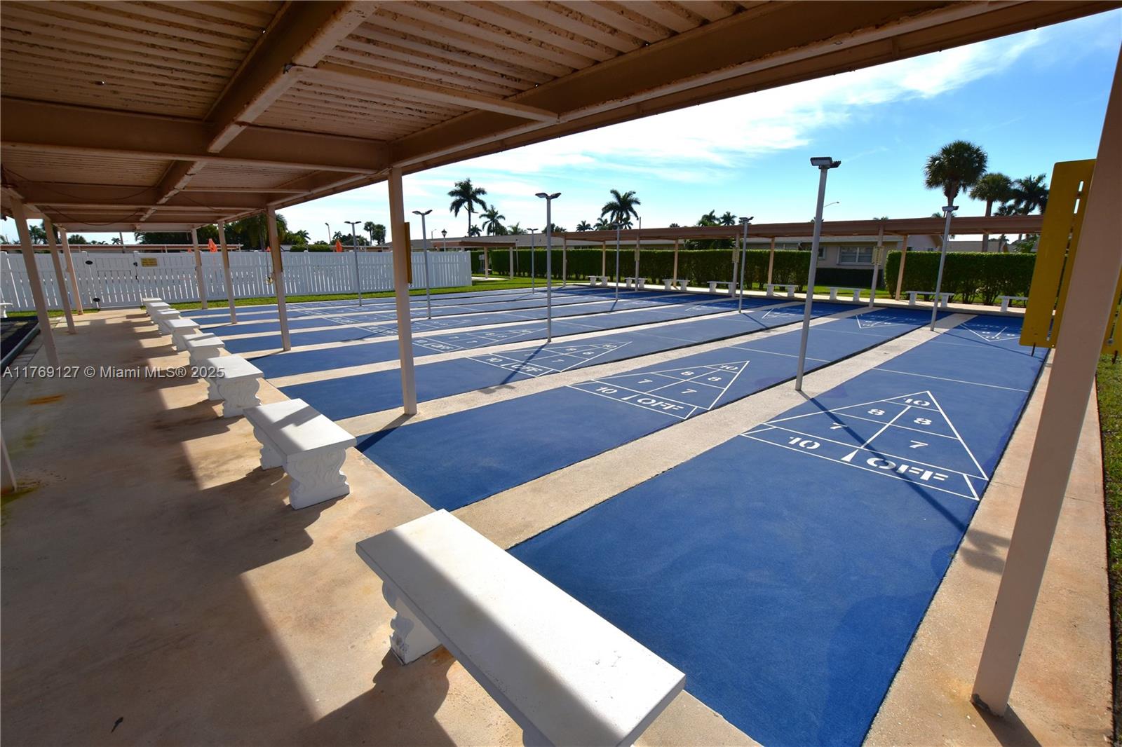 2735 E Dudley Drive B Property Photo 33