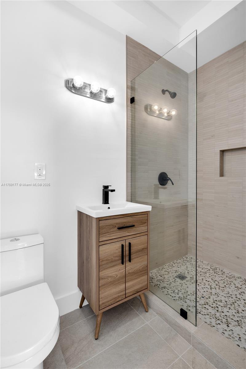 1471 Lincoln Ter Property Photo 12
