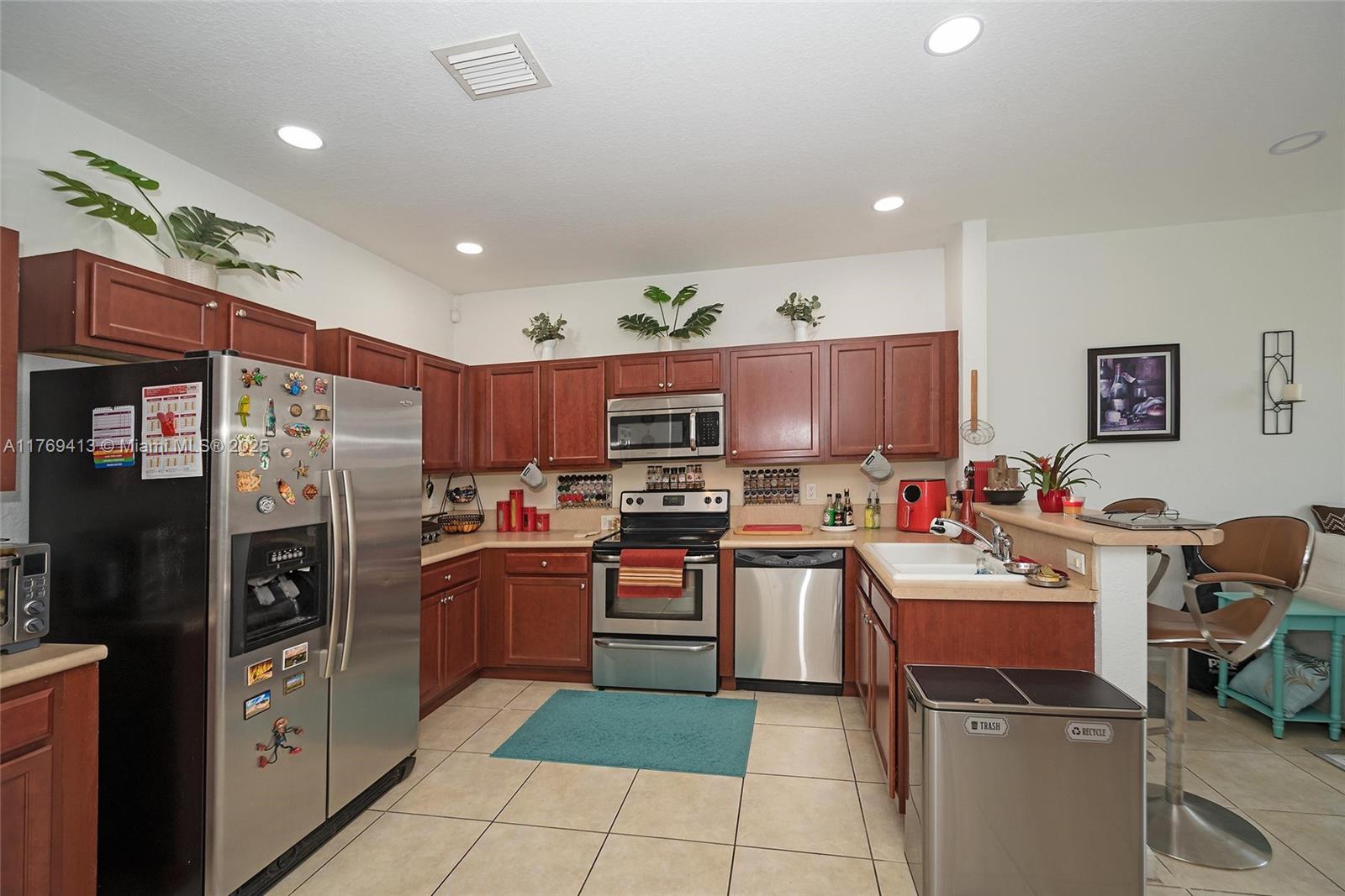 360 Se 37th Ter 0 Property Photo 3