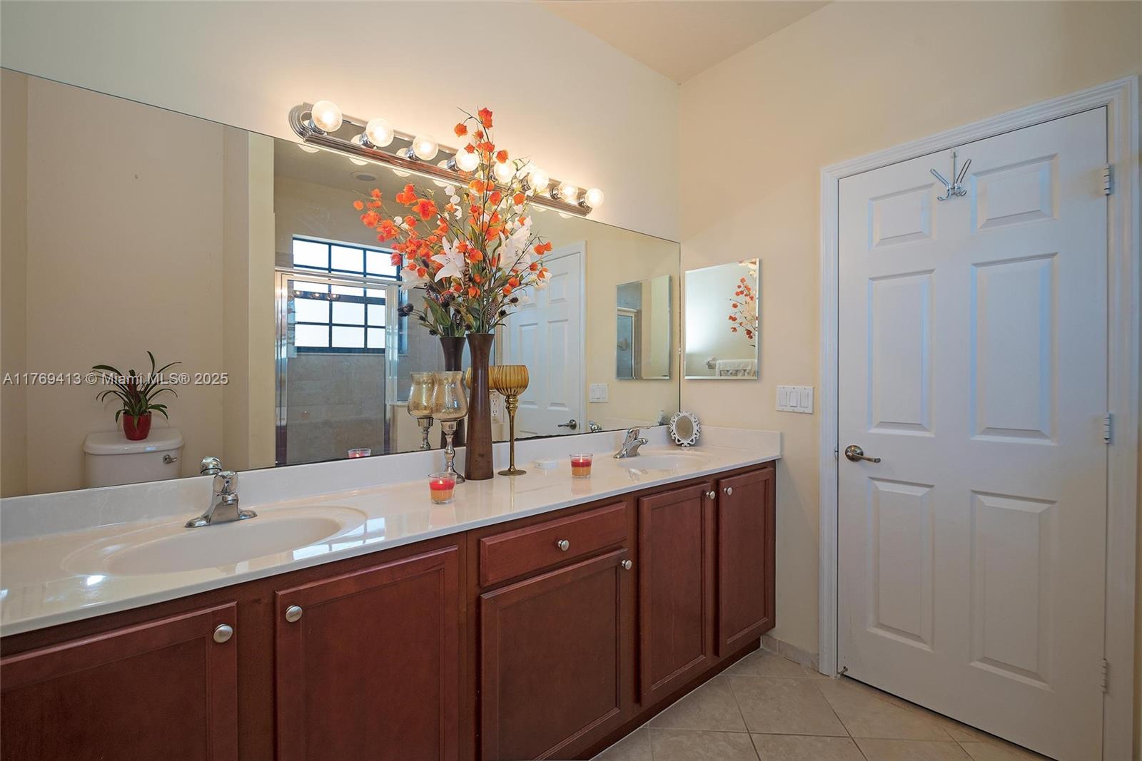 360 Se 37th Ter 0 Property Photo 14