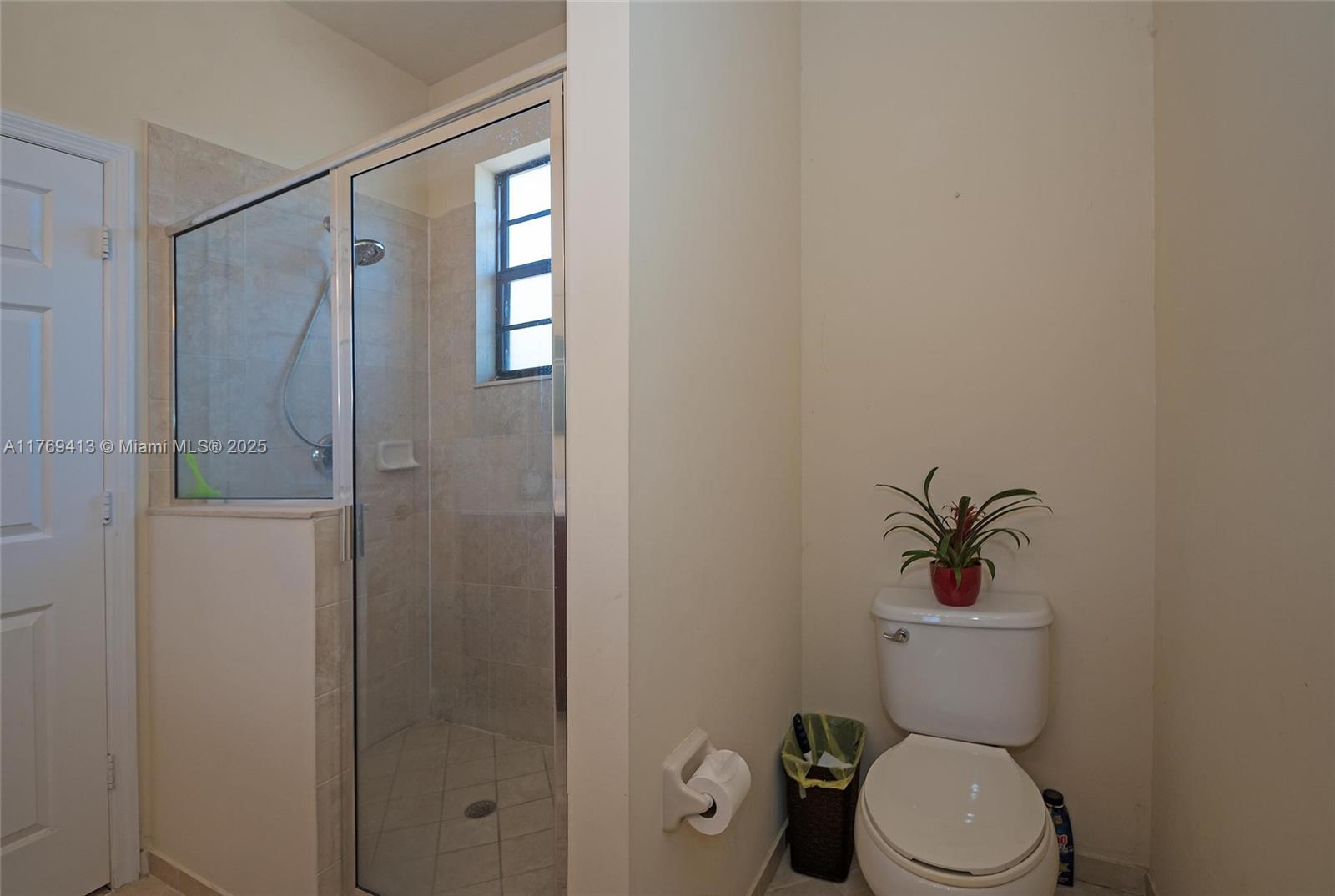 360 Se 37th Ter 0 Property Photo 15