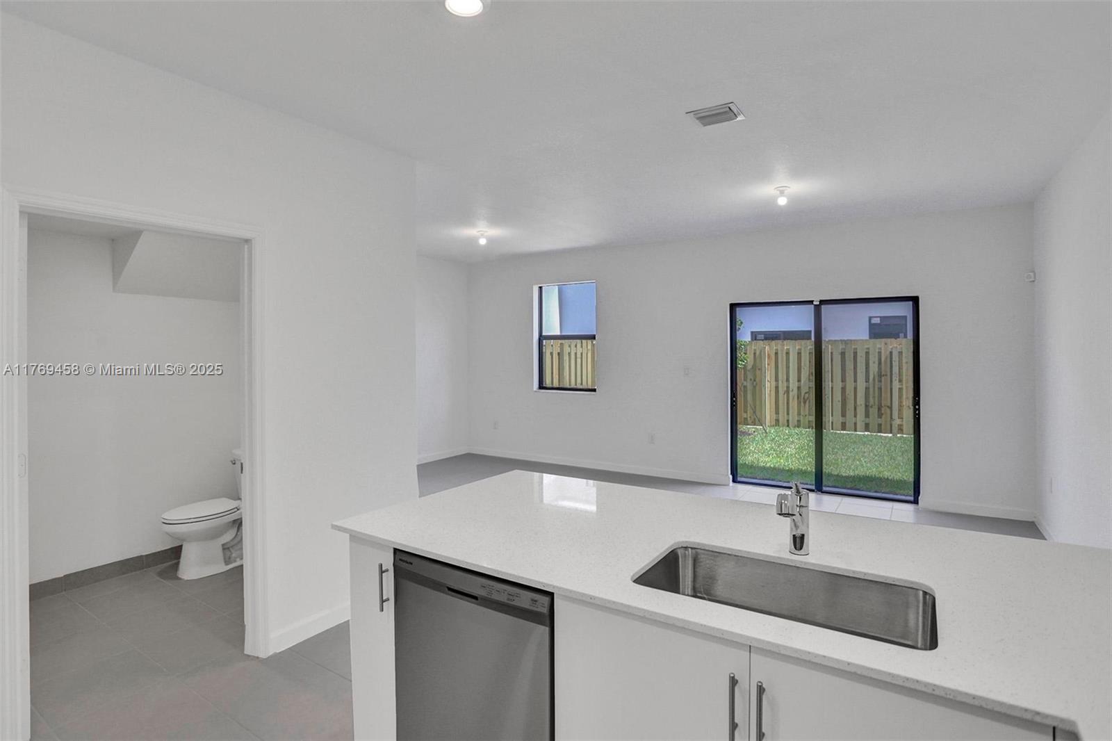 13375 Sw 287 Street . Property Photo 12