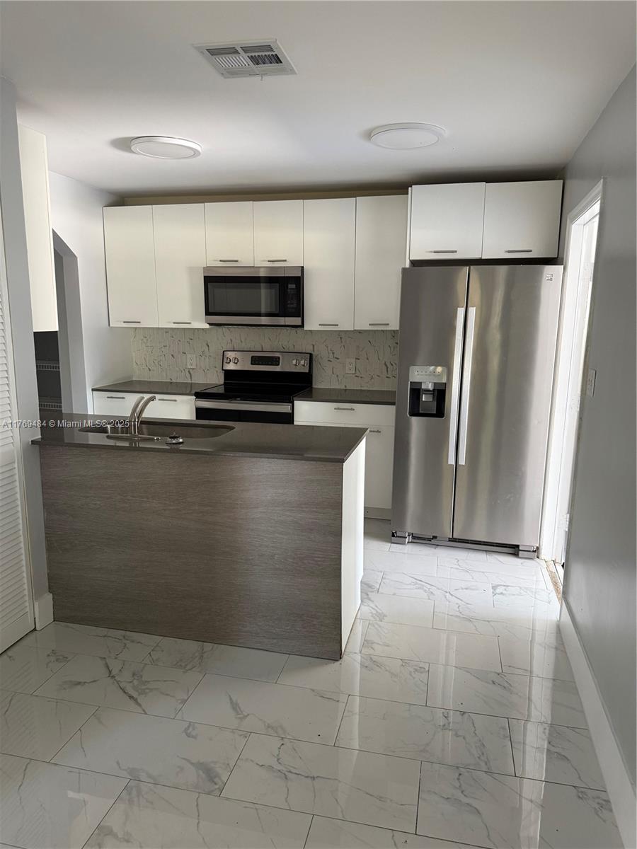 678 Via Toscana Property Photo