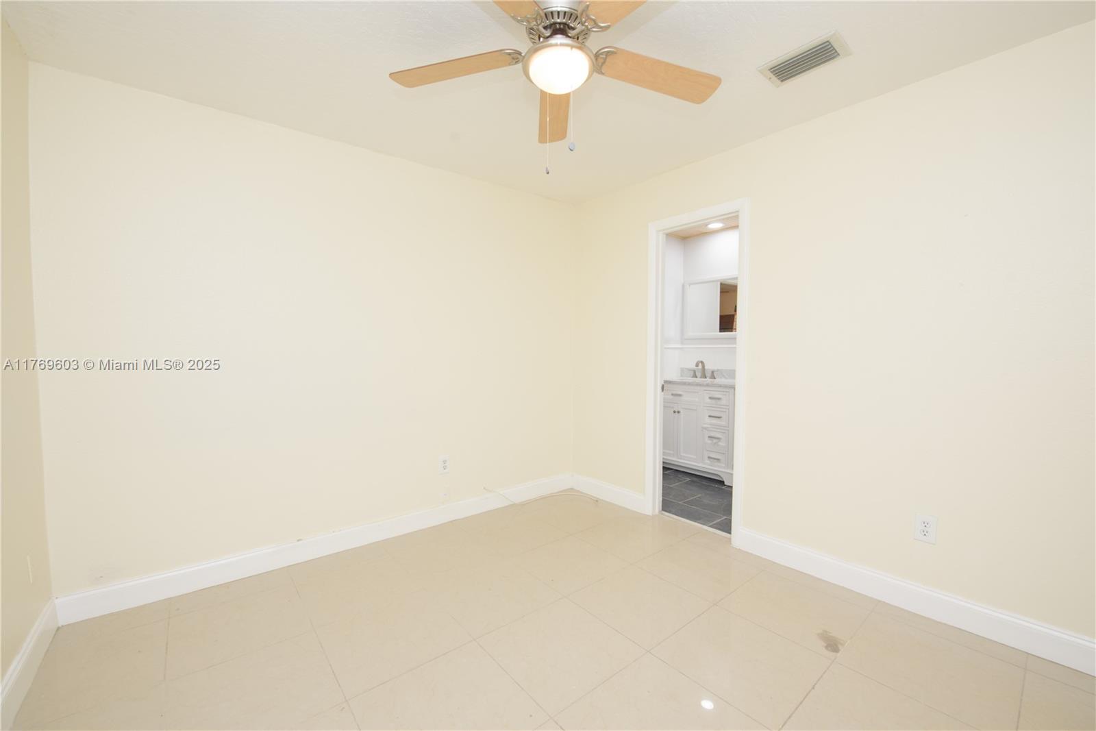 1353 S Audubon Dr Property Photo 6