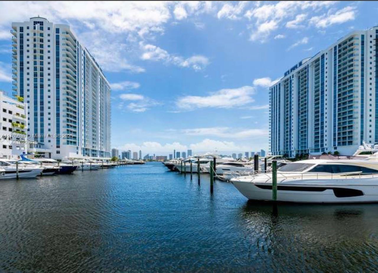 17211 Biscayne Blvd Bs-10 Property Photo 3