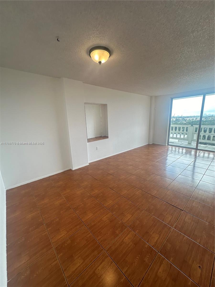 A11769779 Property Photo 20