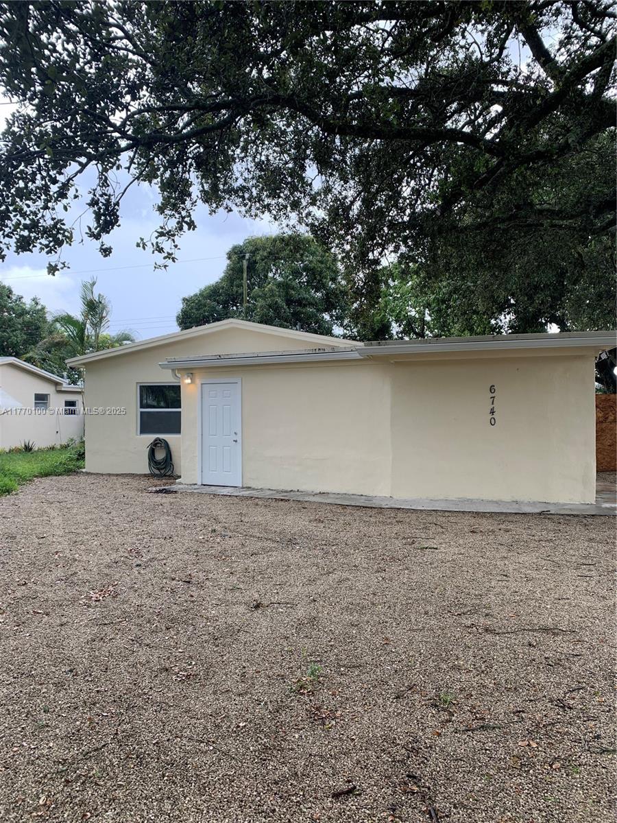 A11770100 Property Photo