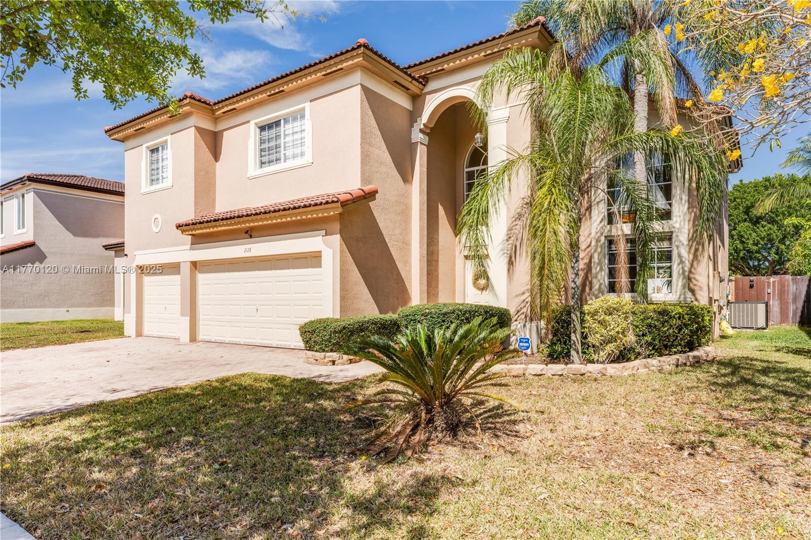 A11770120 Property Photo 1