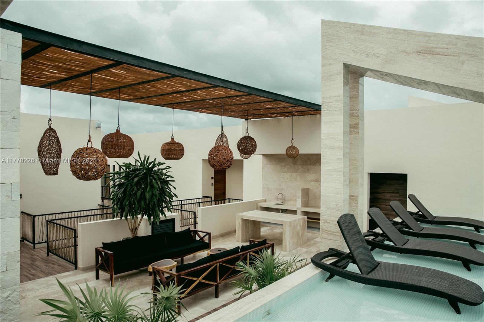 1 Eden Zama 76 Property Photo