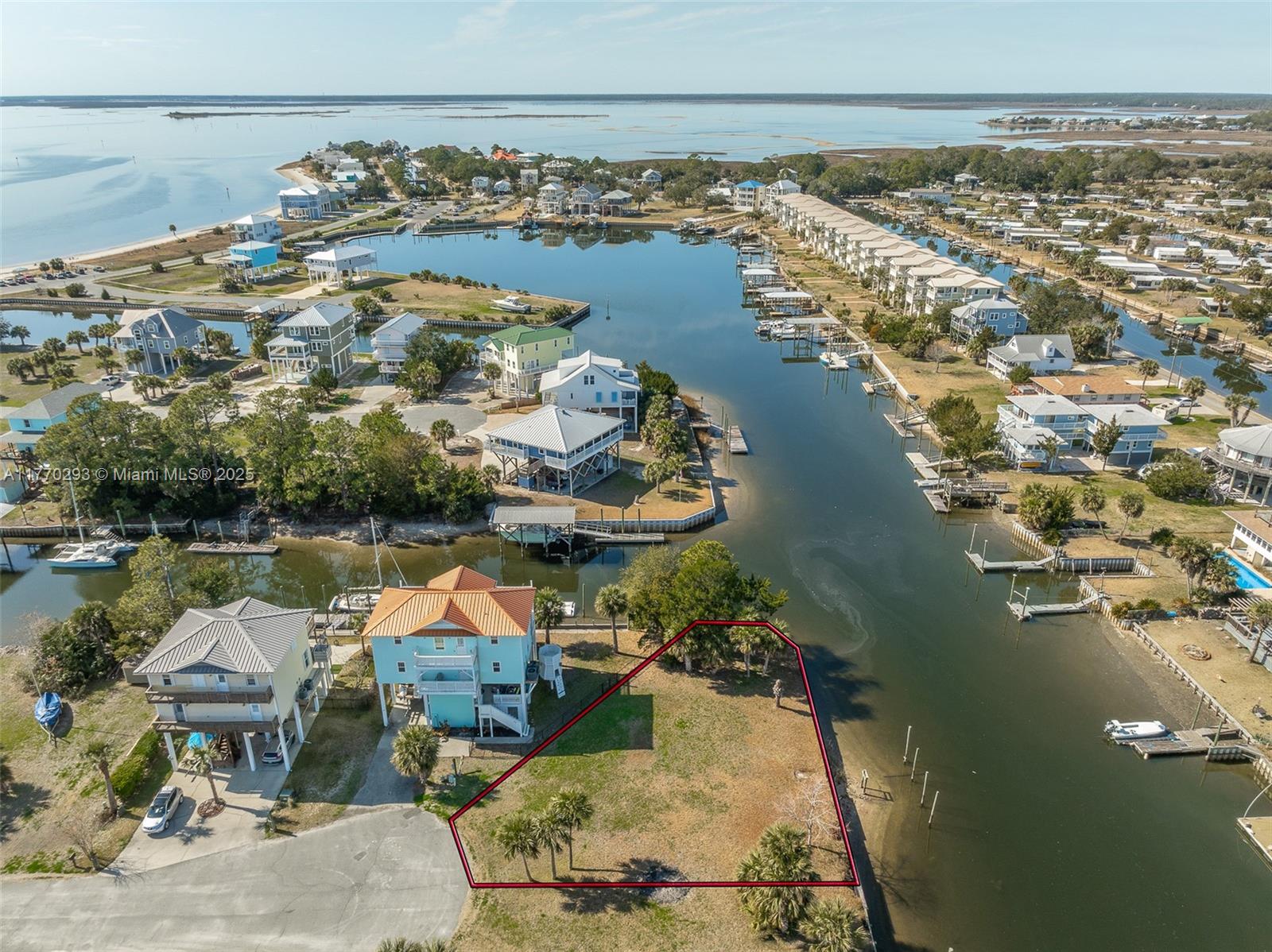 00 Sandy Lane Property Photo 1