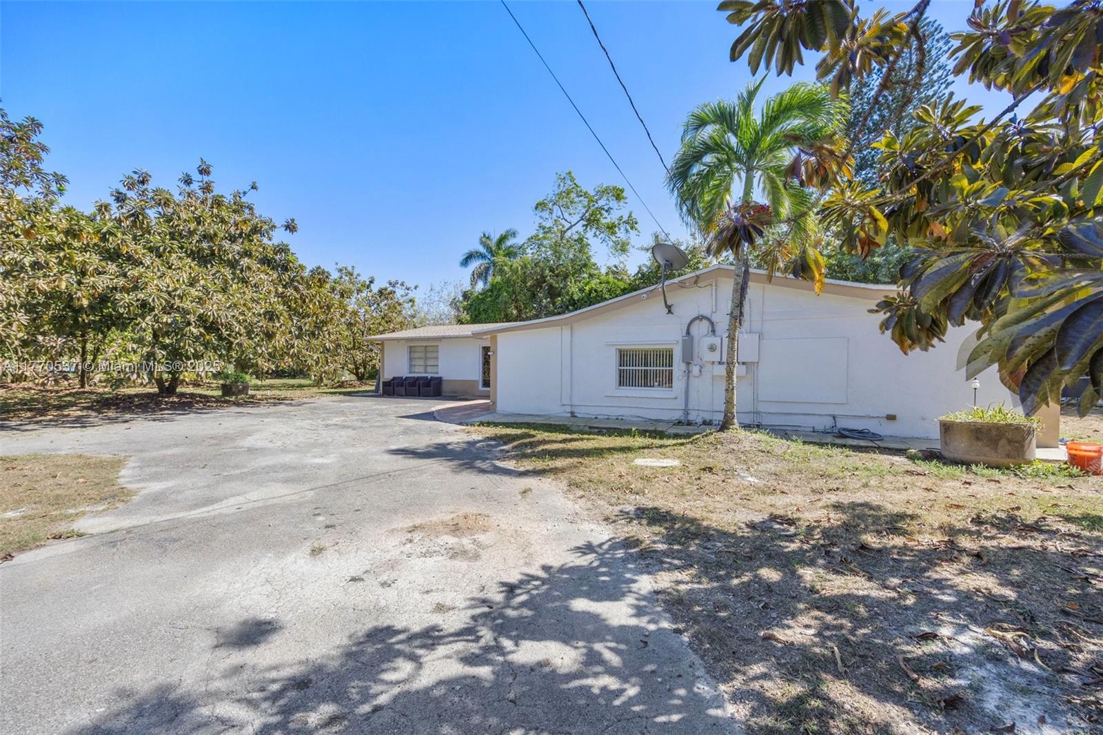 25600 Sw 197th Ave Property Photo 3