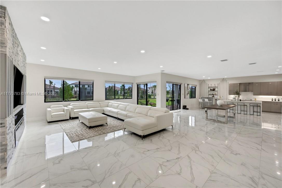 4761 Sophia Drive 1 Property Photo 10