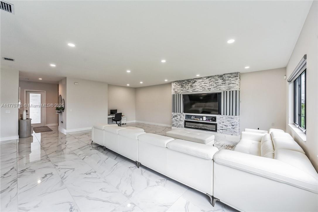 4761 Sophia Drive 1 Property Photo 16