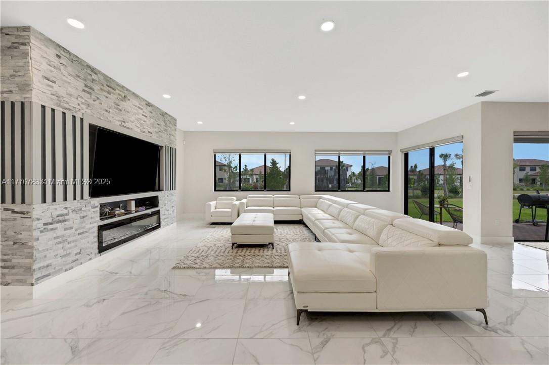 4761 Sophia Drive 1 Property Photo 17