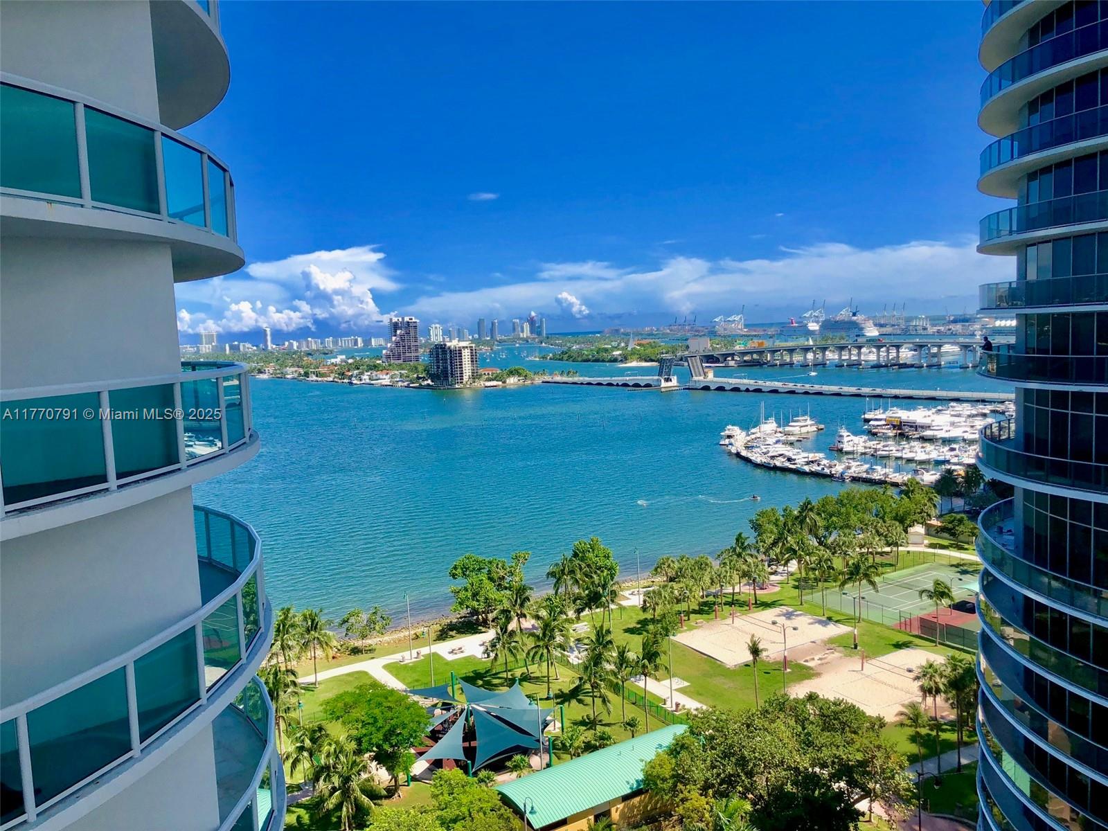 1800 N Bayshore Dr 1611 Property Photo