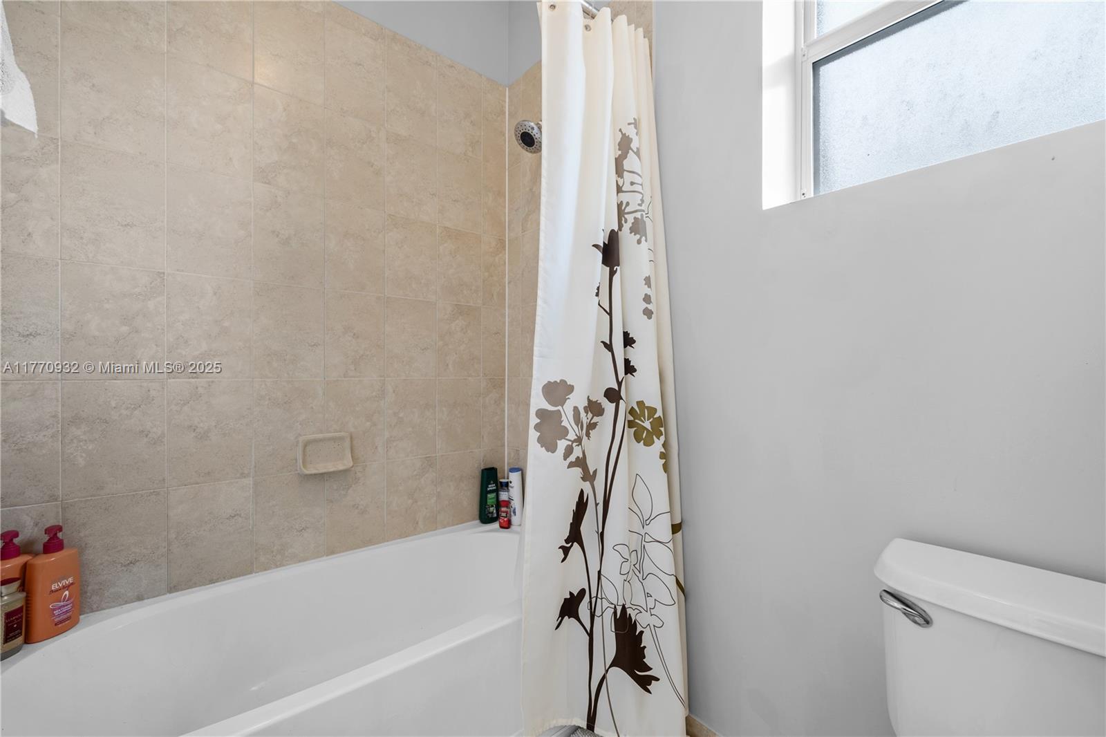 252 Ne 33rd Ter Property Photo 31