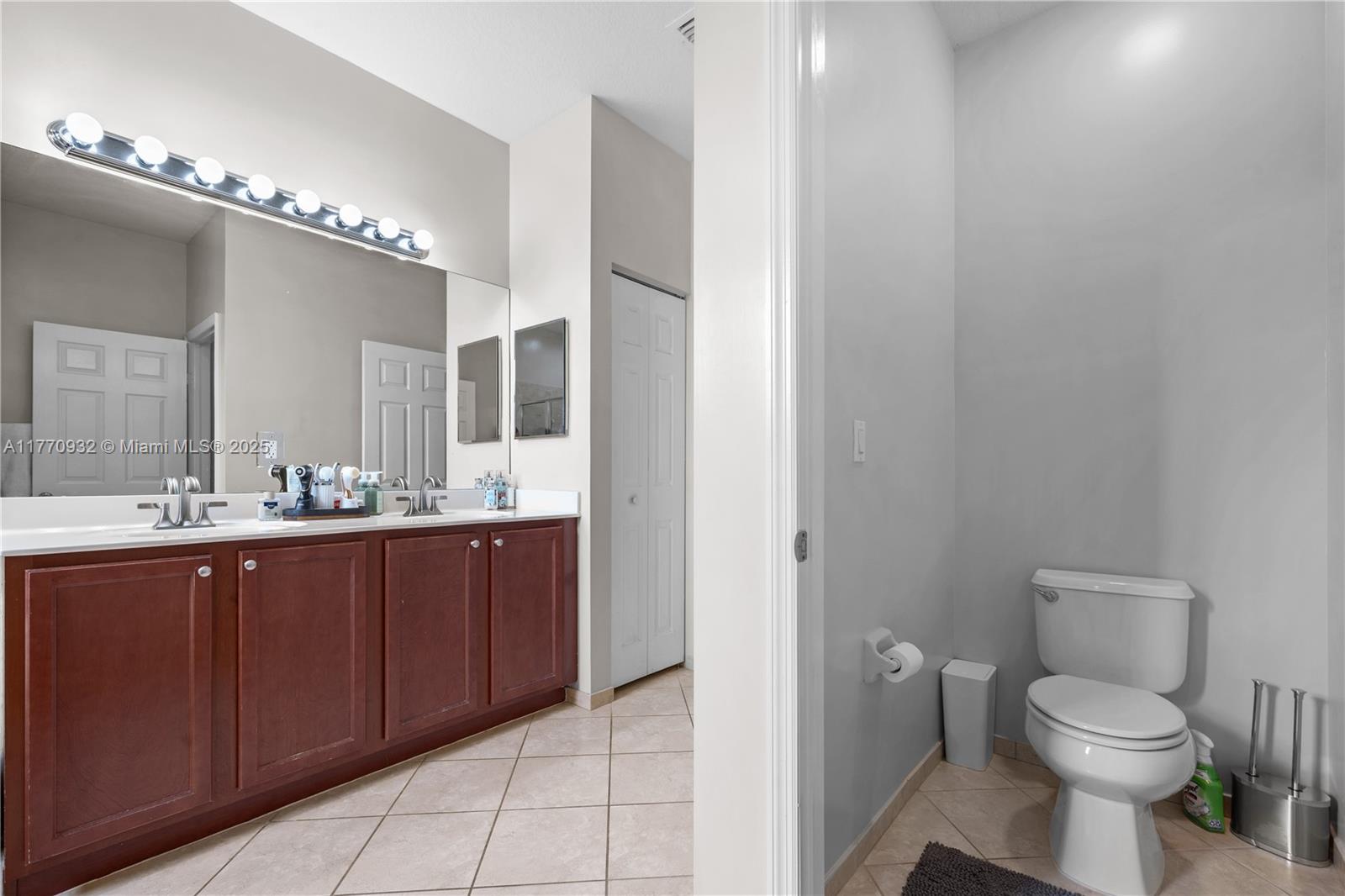 252 Ne 33rd Ter Property Photo 39