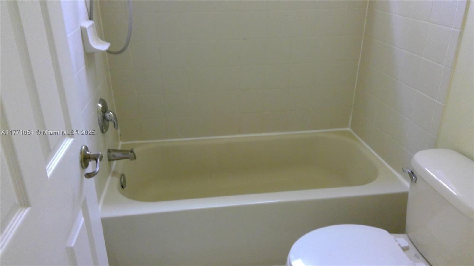4293 Ne 10th Ct 4293 Property Photo 14