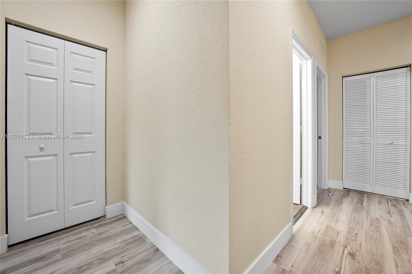 11562 Sw 232nd Ln Property Photo 25