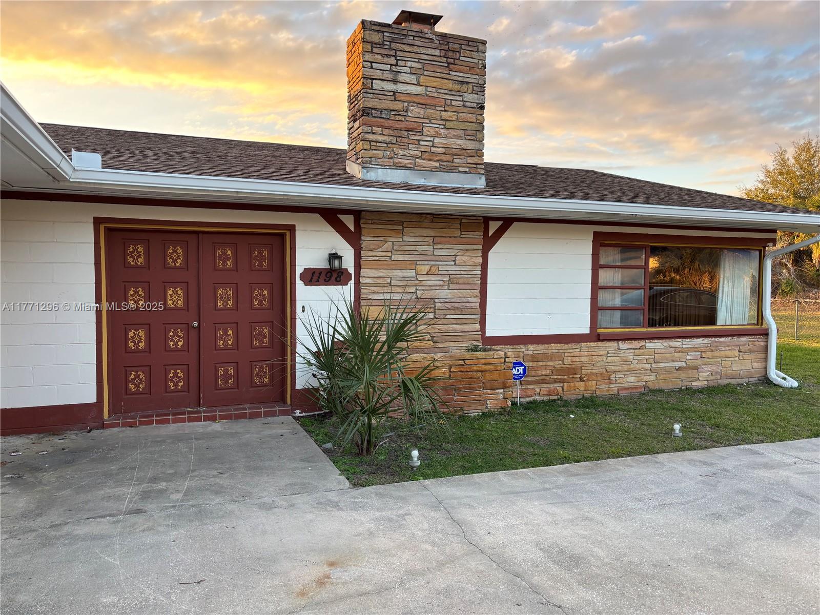 Crystal River Real Estate Listings Main Image