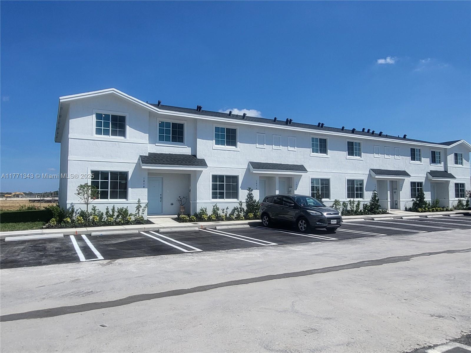 Florida City Real Estate Listings Main Image