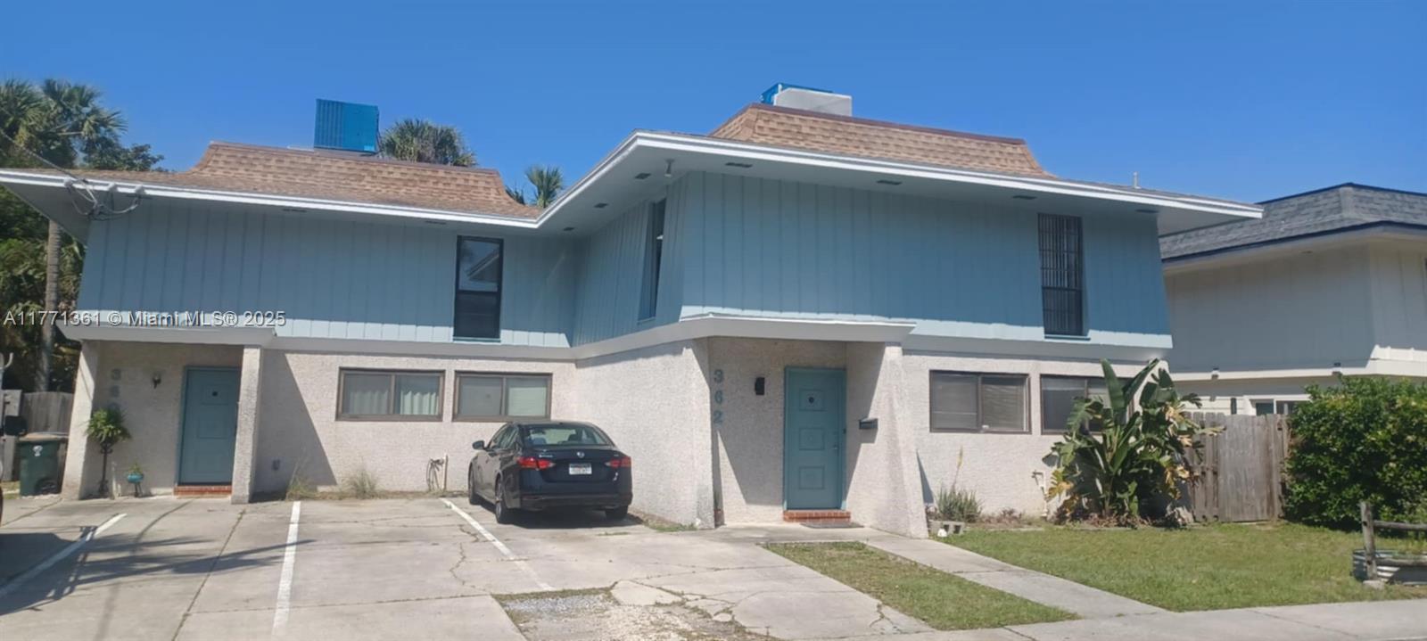 360 East Coast Drive Property Photo