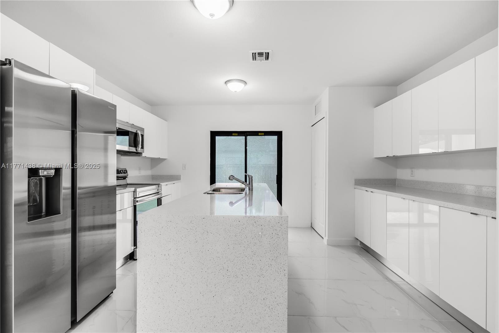 1457-1459 Nw 2 Ave Property Photo 11