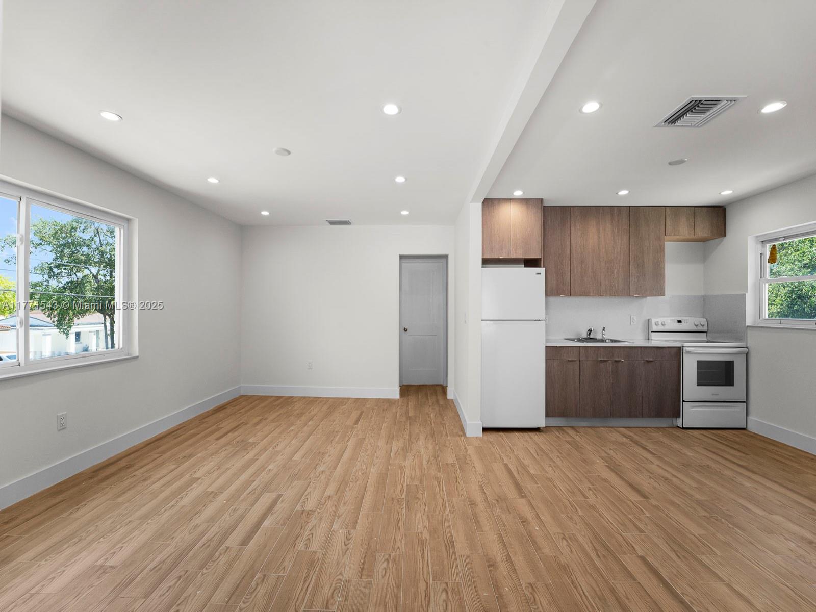 12th St Manors Sec 3 Real Estate Listings Main Image