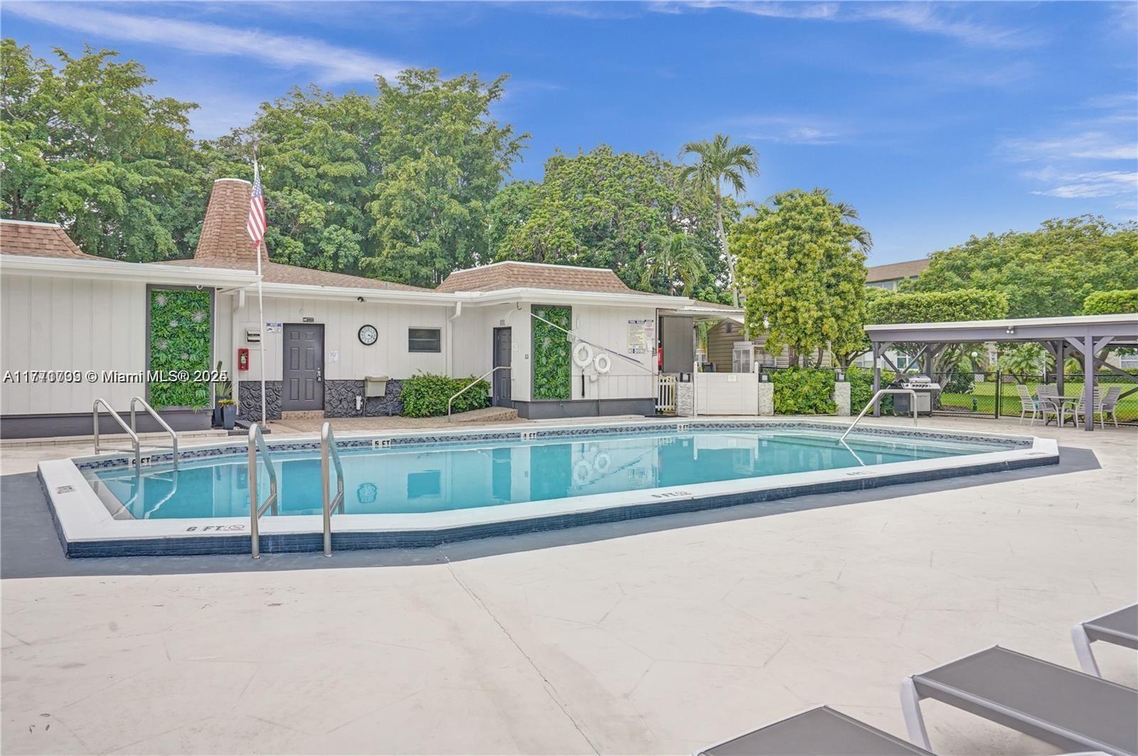 4700 Nw 35th St 511 Property Photo 15